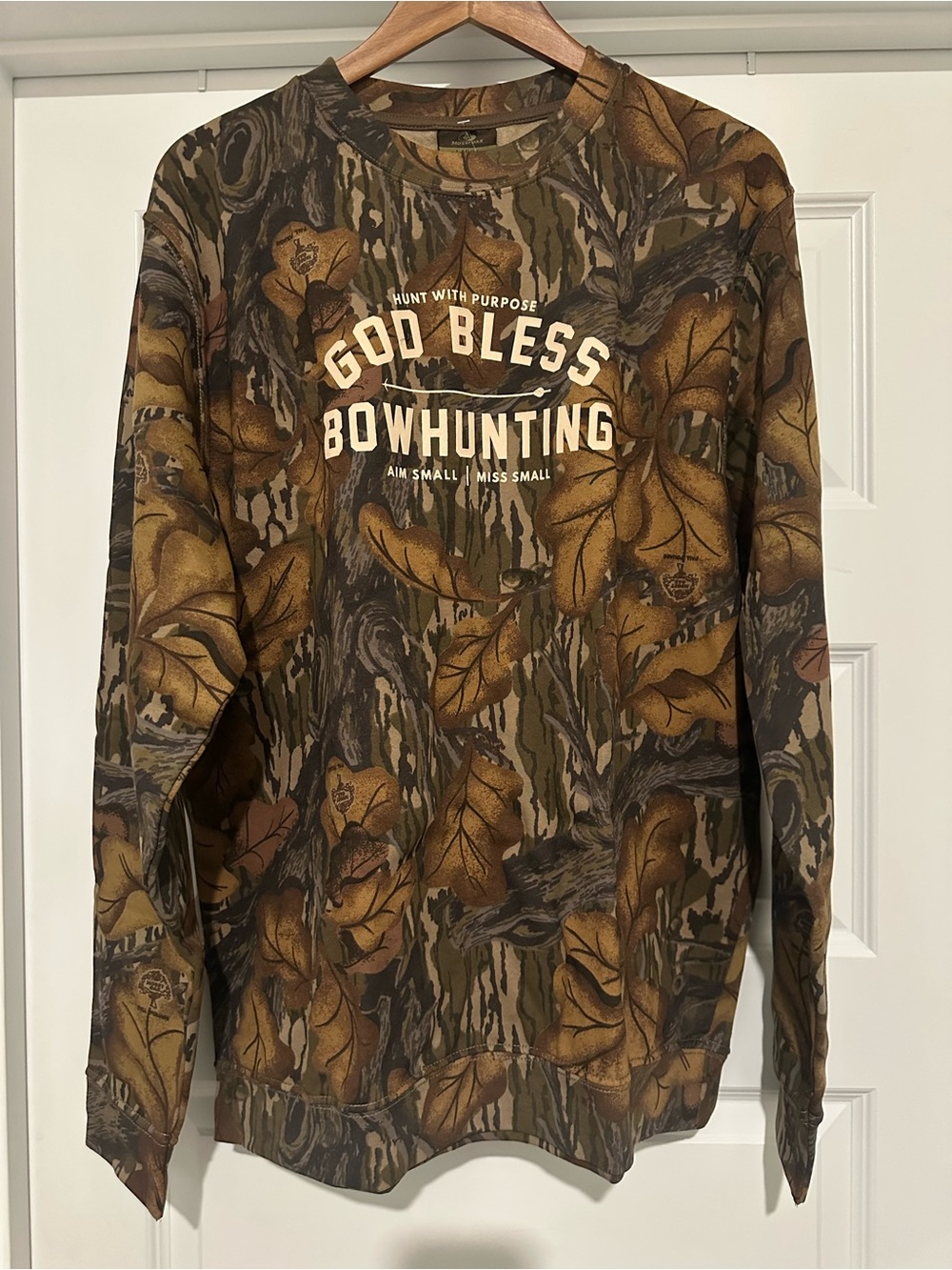 Camo God Bless Bowhunting Mossy Oak Sweatshirt - L - Limited Fall Release - NWT